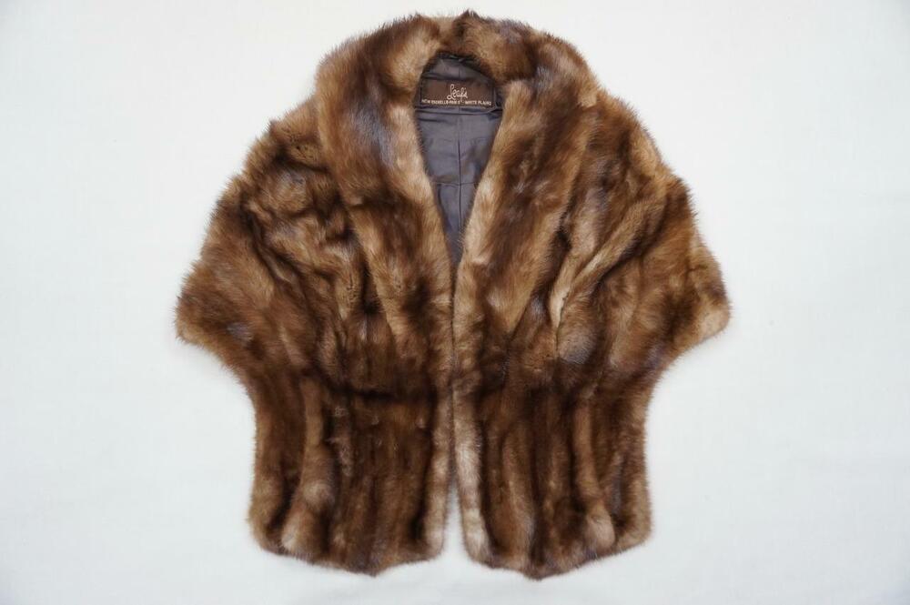 VINTAGE LEAF'S MINK STOLE/CAPE/CAPELET/SHAWL WITH POCKETS INITIALS INSIDE